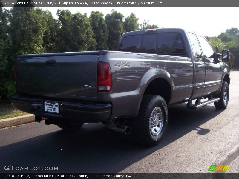 Dark Shadow Grey Metallic / Medium Flint 2004 Ford F250 Super Duty XLT SuperCab 4x4