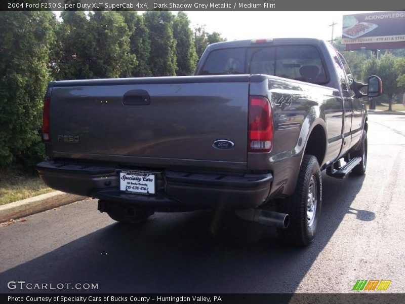 Dark Shadow Grey Metallic / Medium Flint 2004 Ford F250 Super Duty XLT SuperCab 4x4