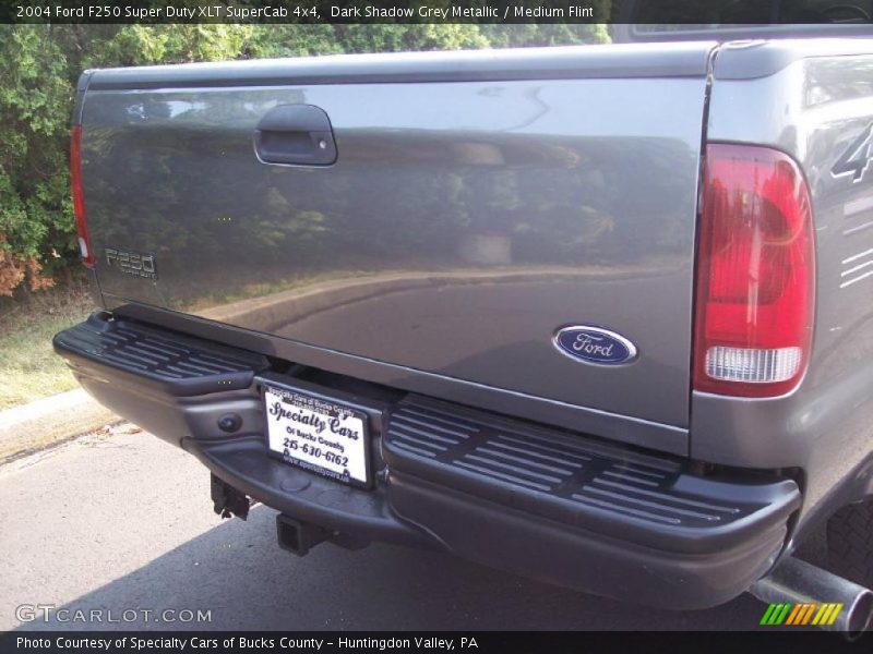 Dark Shadow Grey Metallic / Medium Flint 2004 Ford F250 Super Duty XLT SuperCab 4x4