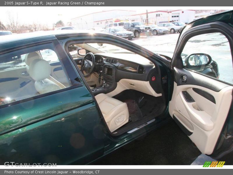 Jaguar Racing Green / Champagne 2005 Jaguar S-Type R