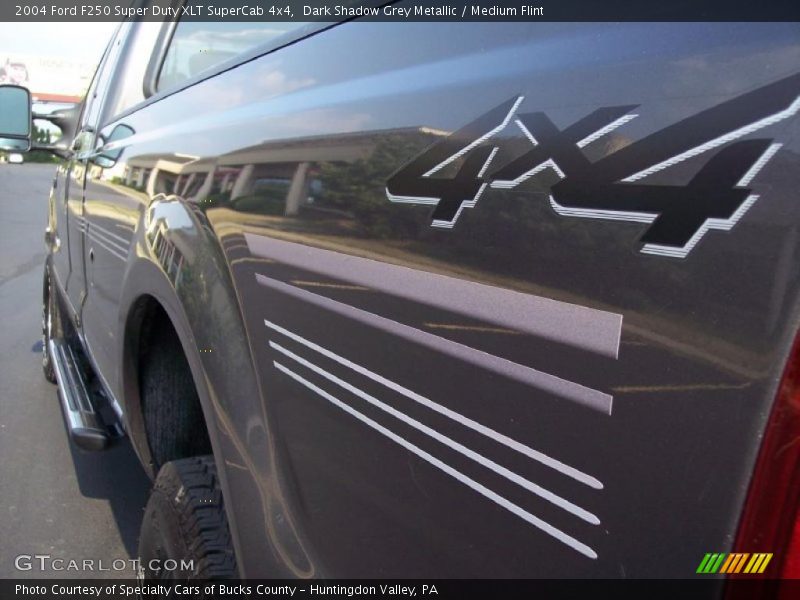 Dark Shadow Grey Metallic / Medium Flint 2004 Ford F250 Super Duty XLT SuperCab 4x4