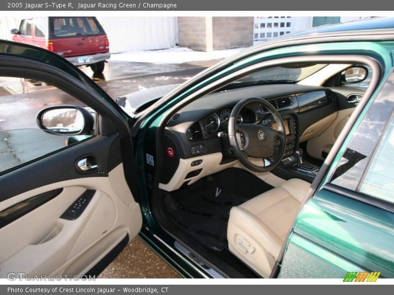 Jaguar Racing Green / Champagne 2005 Jaguar S-Type R