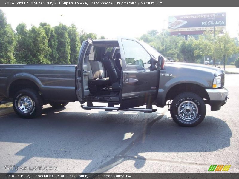 Dark Shadow Grey Metallic / Medium Flint 2004 Ford F250 Super Duty XLT SuperCab 4x4