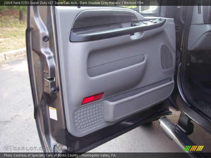 Dark Shadow Grey Metallic / Medium Flint 2004 Ford F250 Super Duty XLT SuperCab 4x4