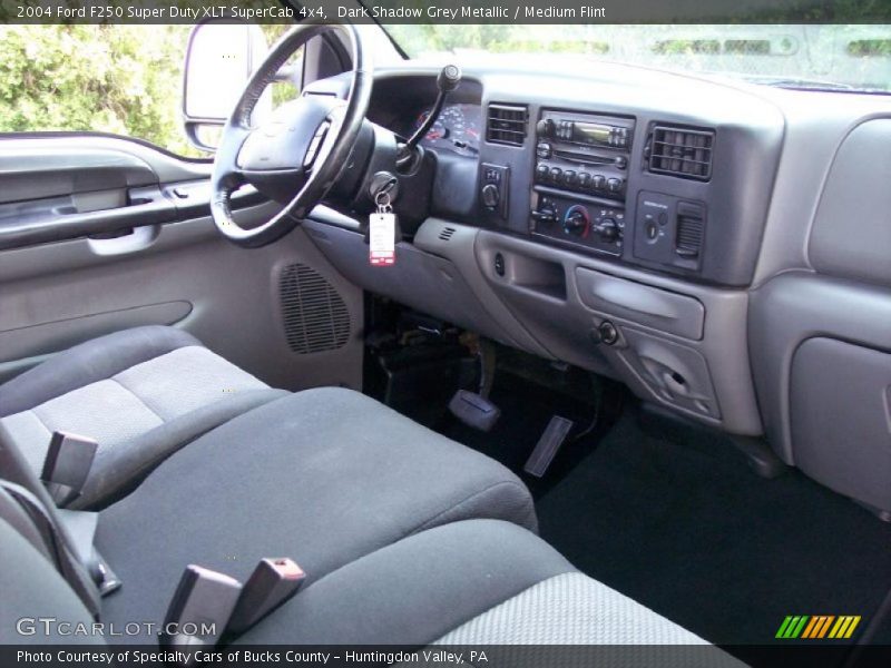Dark Shadow Grey Metallic / Medium Flint 2004 Ford F250 Super Duty XLT SuperCab 4x4