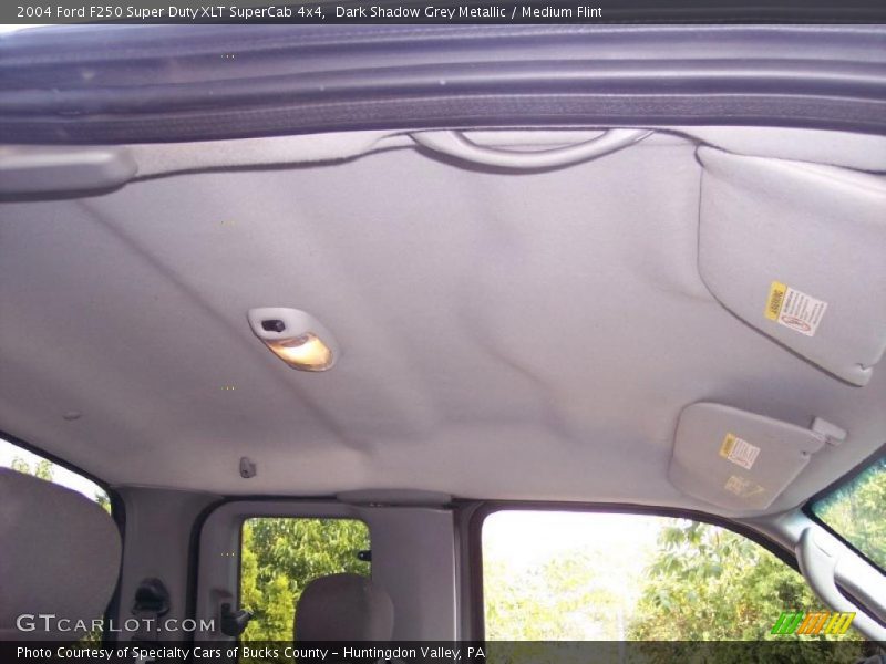 Dark Shadow Grey Metallic / Medium Flint 2004 Ford F250 Super Duty XLT SuperCab 4x4