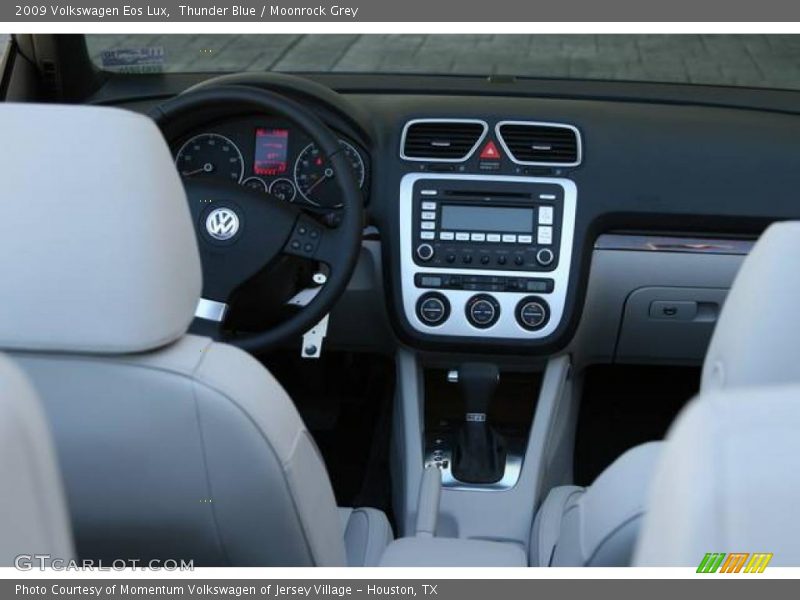 Thunder Blue / Moonrock Grey 2009 Volkswagen Eos Lux