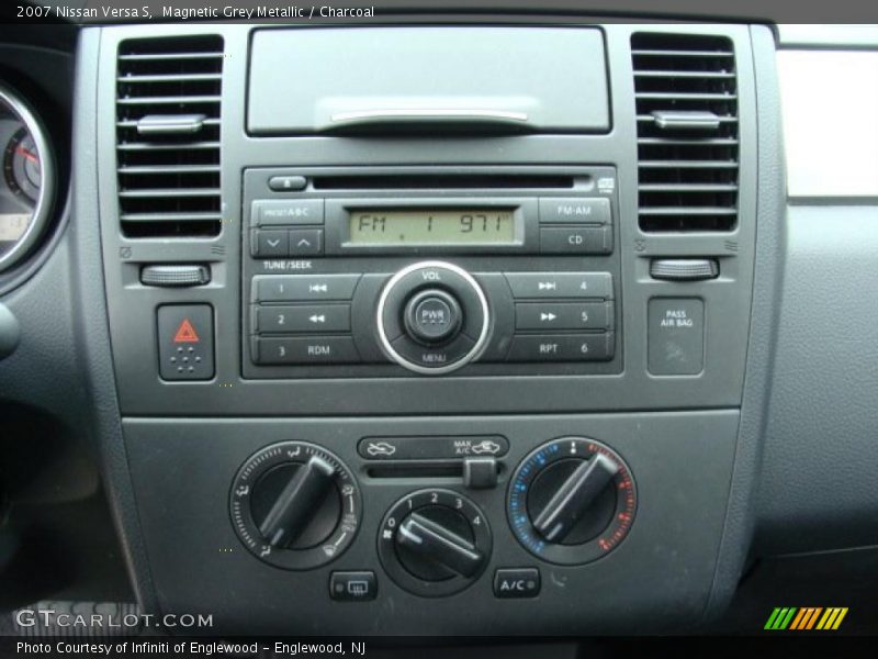 Magnetic Grey Metallic / Charcoal 2007 Nissan Versa S