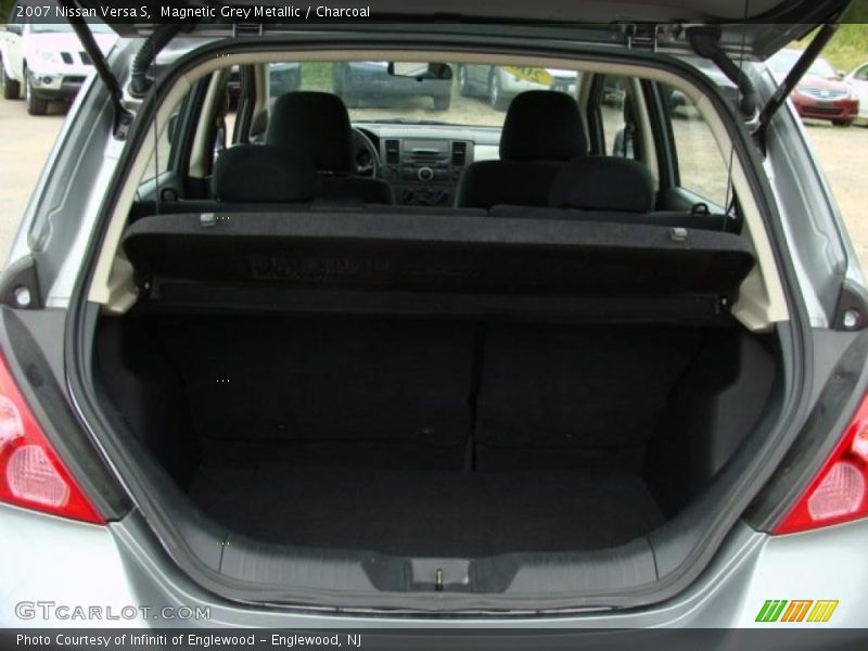 Magnetic Grey Metallic / Charcoal 2007 Nissan Versa S