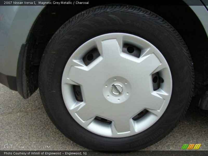 Magnetic Grey Metallic / Charcoal 2007 Nissan Versa S