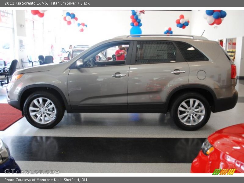 Titanium Silver / Black 2011 Kia Sorento LX V6