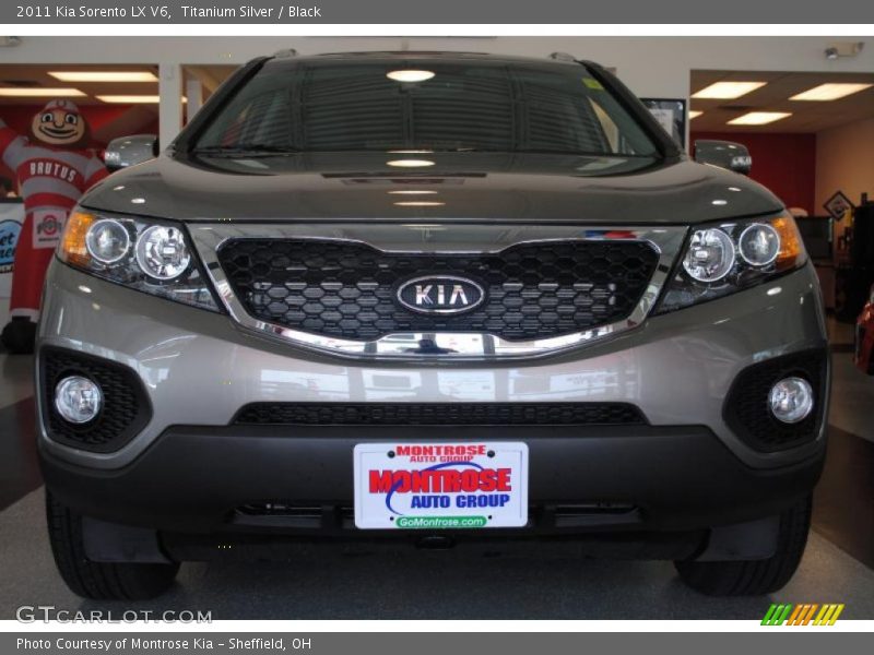 Titanium Silver / Black 2011 Kia Sorento LX V6