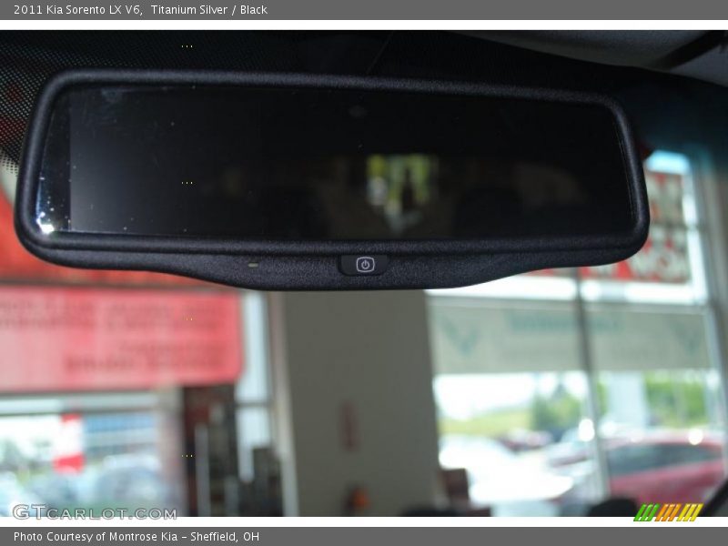 Titanium Silver / Black 2011 Kia Sorento LX V6