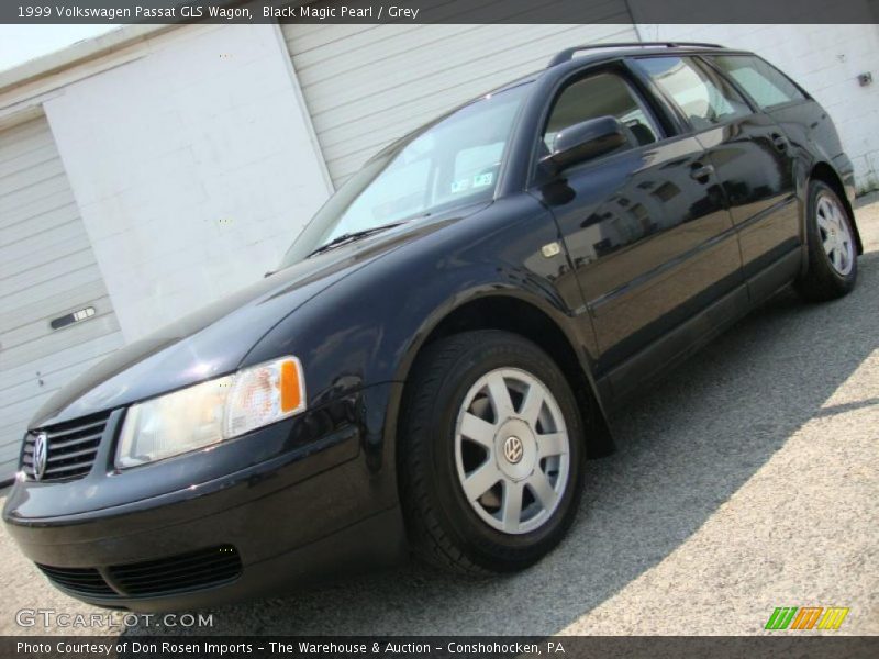 Black Magic Pearl / Grey 1999 Volkswagen Passat GLS Wagon