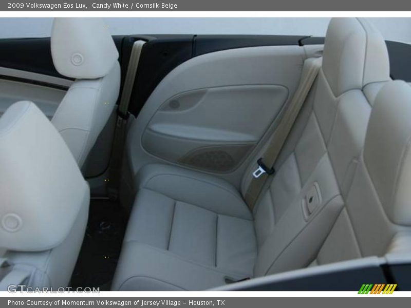 Candy White / Cornsilk Beige 2009 Volkswagen Eos Lux