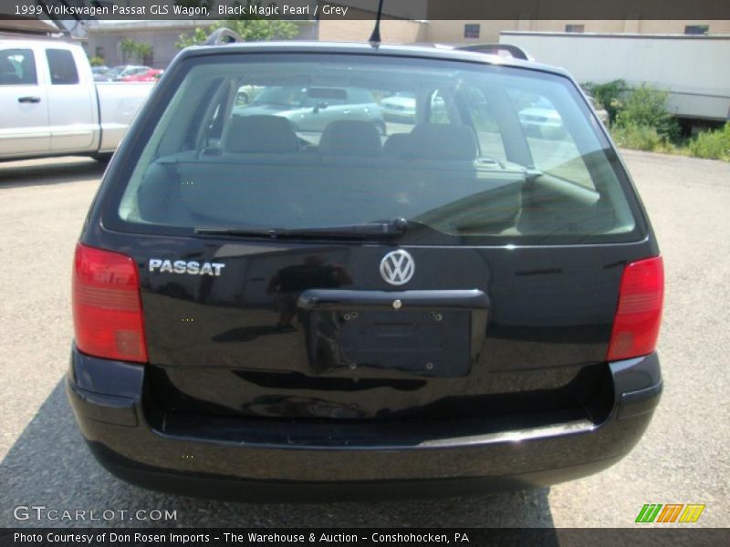 Black Magic Pearl / Grey 1999 Volkswagen Passat GLS Wagon