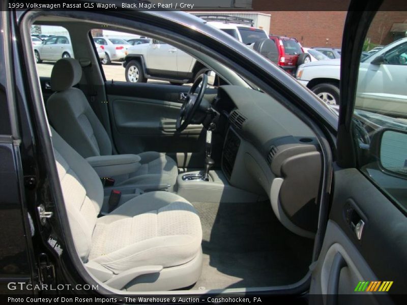 Black Magic Pearl / Grey 1999 Volkswagen Passat GLS Wagon