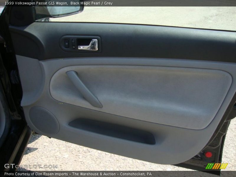 Black Magic Pearl / Grey 1999 Volkswagen Passat GLS Wagon