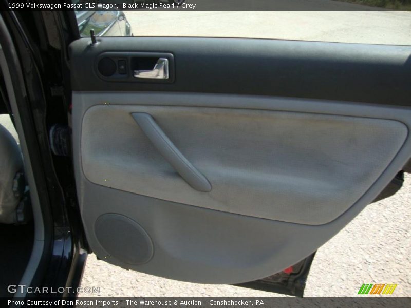 Black Magic Pearl / Grey 1999 Volkswagen Passat GLS Wagon