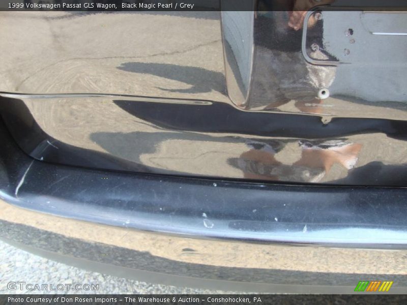 Black Magic Pearl / Grey 1999 Volkswagen Passat GLS Wagon