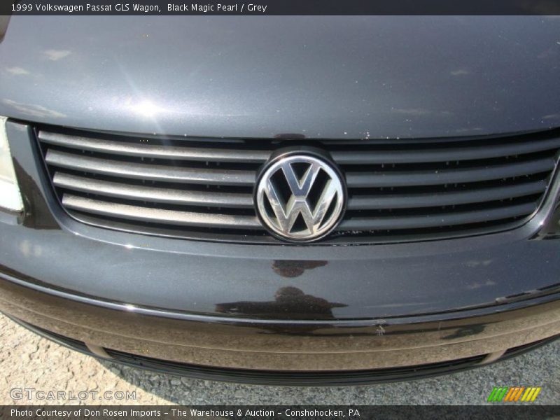 Black Magic Pearl / Grey 1999 Volkswagen Passat GLS Wagon