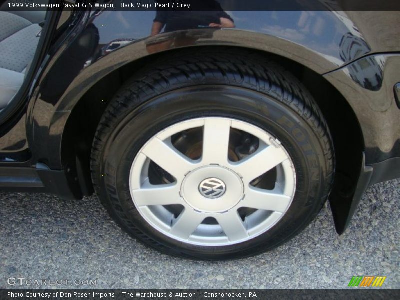Black Magic Pearl / Grey 1999 Volkswagen Passat GLS Wagon