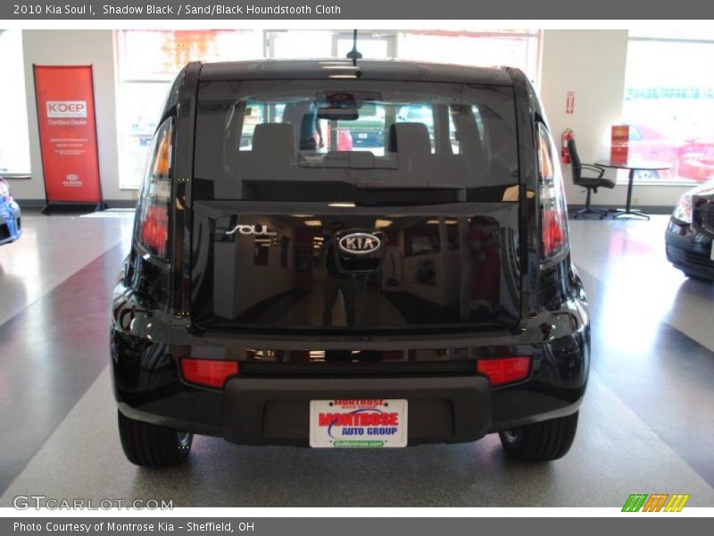 Shadow Black / Sand/Black Houndstooth Cloth 2010 Kia Soul !