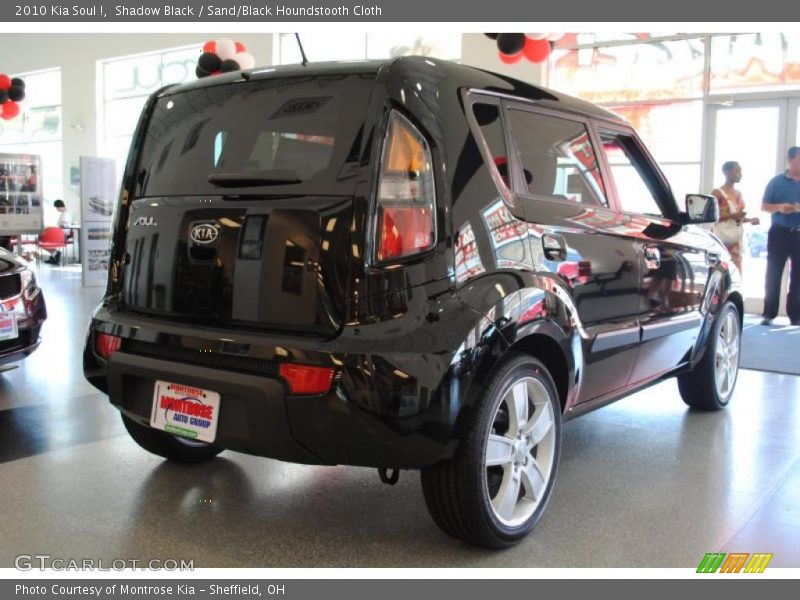 Shadow Black / Sand/Black Houndstooth Cloth 2010 Kia Soul !