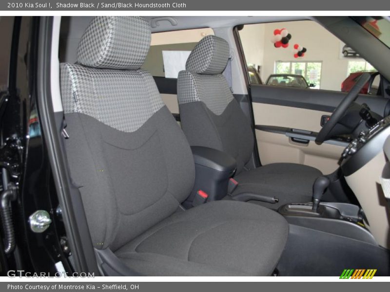 Shadow Black / Sand/Black Houndstooth Cloth 2010 Kia Soul !