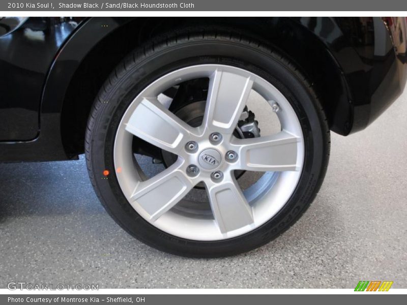 Shadow Black / Sand/Black Houndstooth Cloth 2010 Kia Soul !