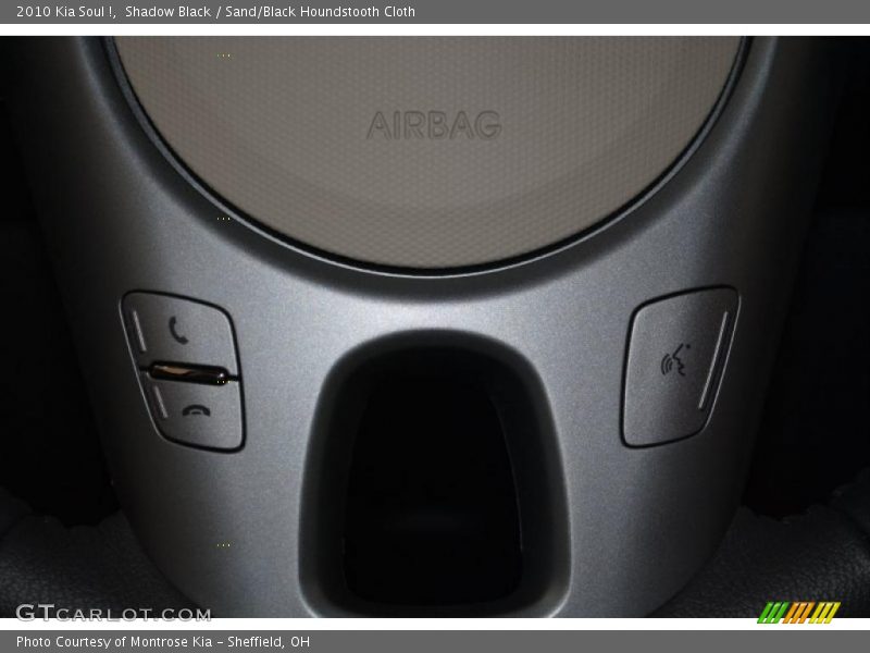 Shadow Black / Sand/Black Houndstooth Cloth 2010 Kia Soul !