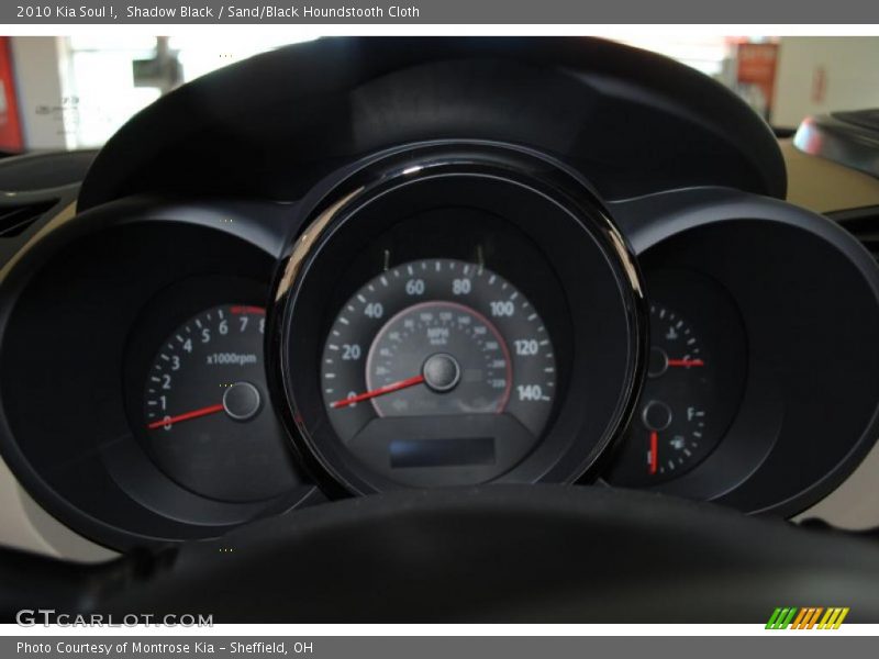 Shadow Black / Sand/Black Houndstooth Cloth 2010 Kia Soul !