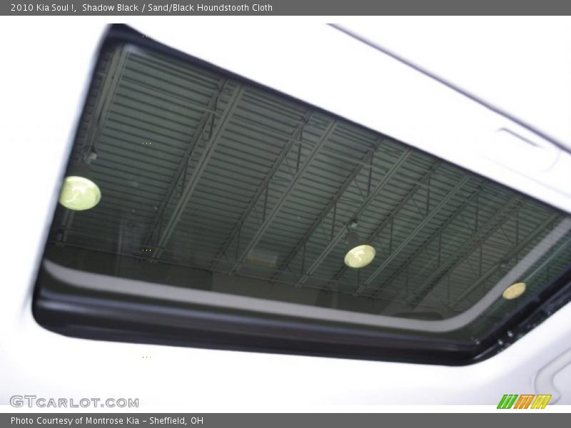 Shadow Black / Sand/Black Houndstooth Cloth 2010 Kia Soul !