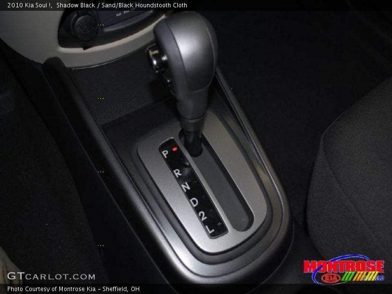 Shadow Black / Sand/Black Houndstooth Cloth 2010 Kia Soul !