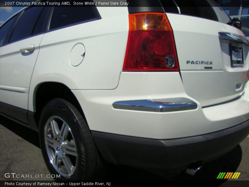 Stone White / Pastel Slate Gray 2007 Chrysler Pacifica Touring AWD