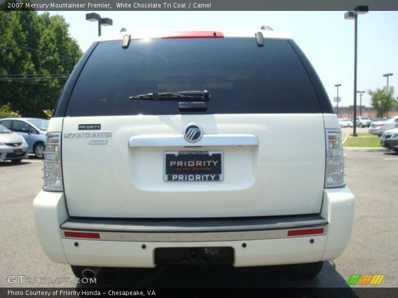 White Chocolate Tri Coat / Camel 2007 Mercury Mountaineer Premier