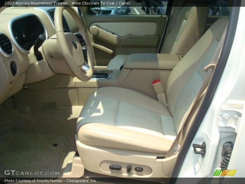 White Chocolate Tri Coat / Camel 2007 Mercury Mountaineer Premier