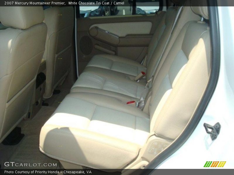 White Chocolate Tri Coat / Camel 2007 Mercury Mountaineer Premier
