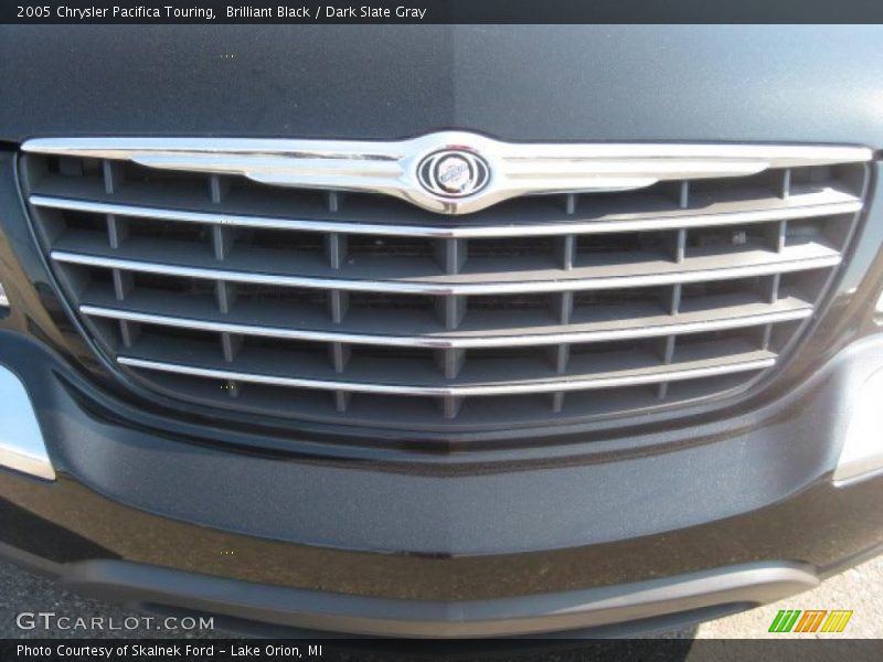 Brilliant Black / Dark Slate Gray 2005 Chrysler Pacifica Touring