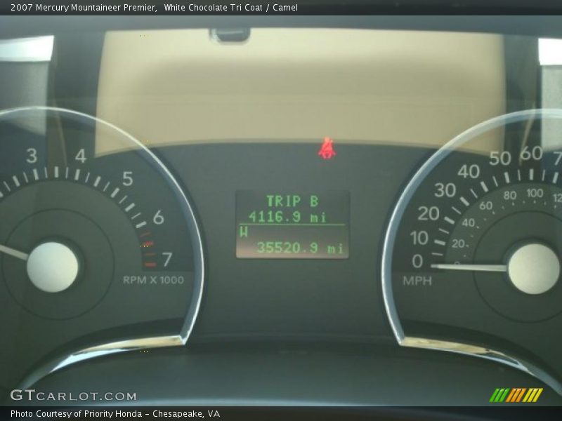 White Chocolate Tri Coat / Camel 2007 Mercury Mountaineer Premier