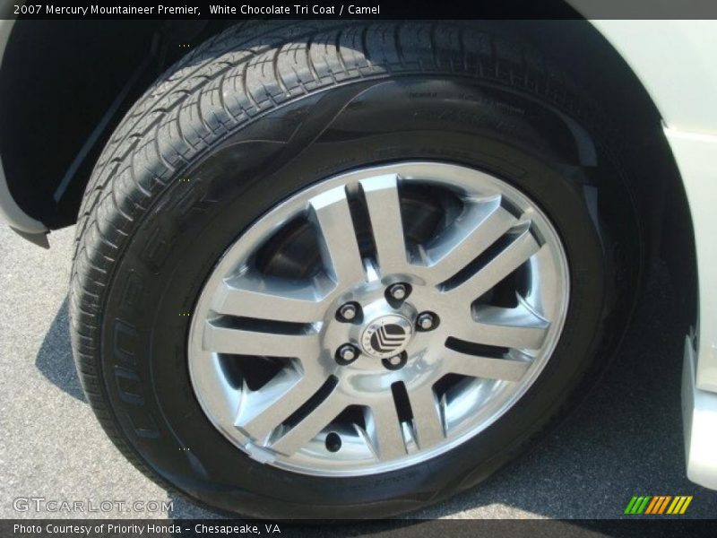 White Chocolate Tri Coat / Camel 2007 Mercury Mountaineer Premier
