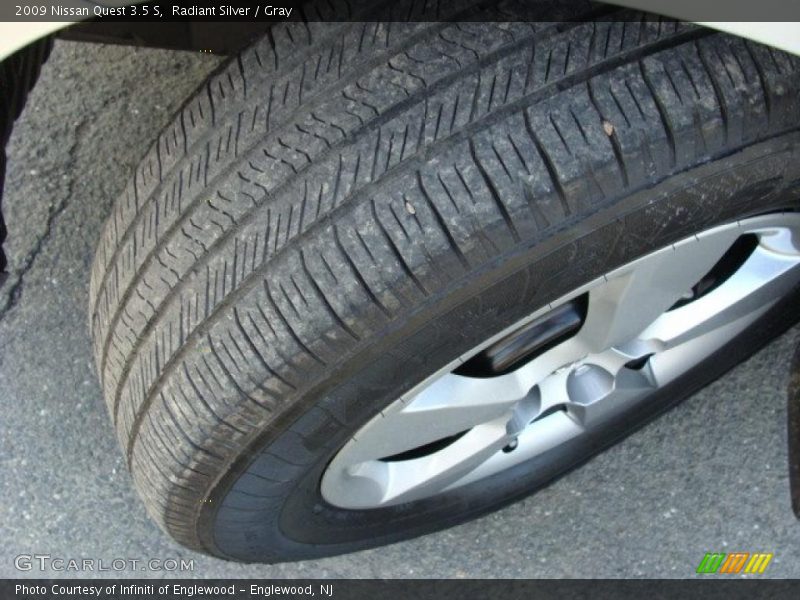 Radiant Silver / Gray 2009 Nissan Quest 3.5 S