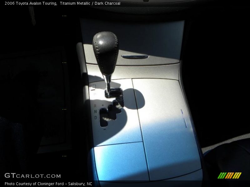 Titanium Metallic / Dark Charcoal 2006 Toyota Avalon Touring