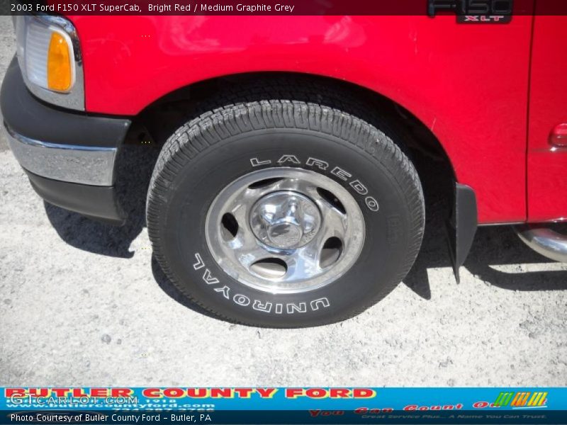 Bright Red / Medium Graphite Grey 2003 Ford F150 XLT SuperCab