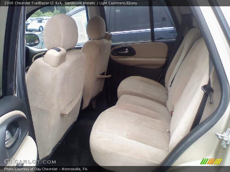 Sandstone Metallic / Light Cashmere/Ebony 2006 Chevrolet TrailBlazer LS 4x4