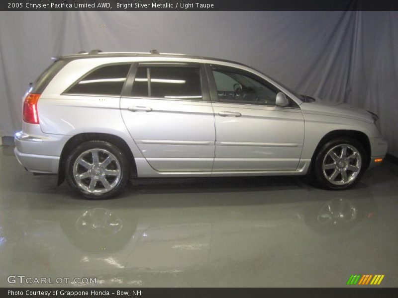 Bright Silver Metallic / Light Taupe 2005 Chrysler Pacifica Limited AWD