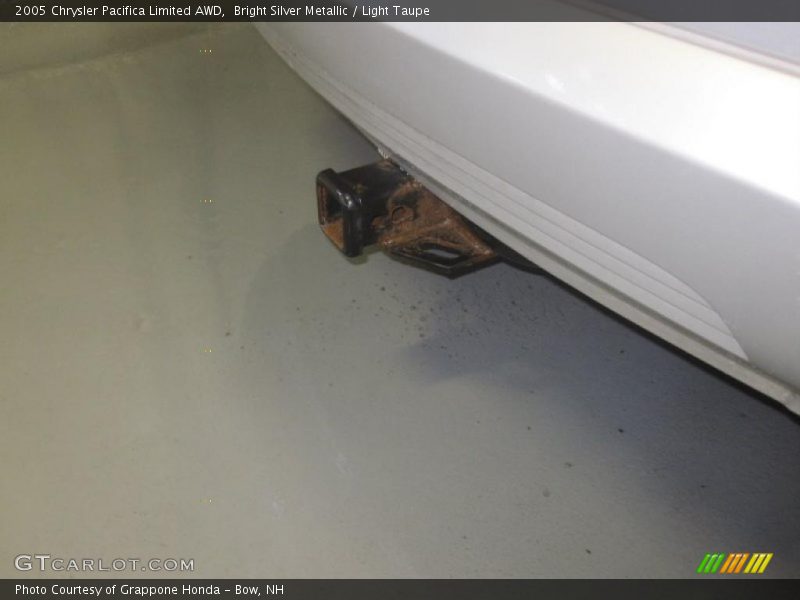 Bright Silver Metallic / Light Taupe 2005 Chrysler Pacifica Limited AWD
