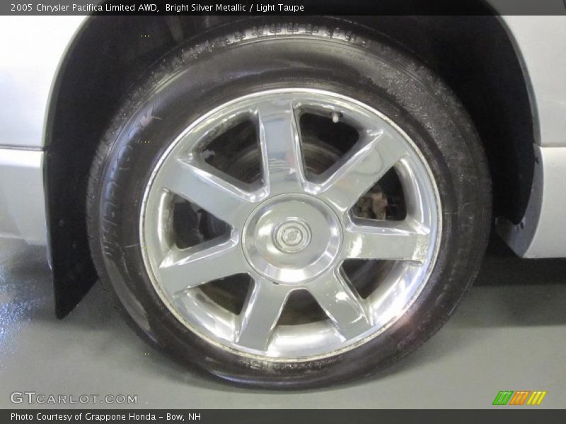 Bright Silver Metallic / Light Taupe 2005 Chrysler Pacifica Limited AWD