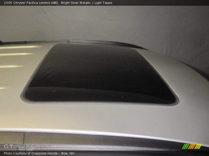 Bright Silver Metallic / Light Taupe 2005 Chrysler Pacifica Limited AWD