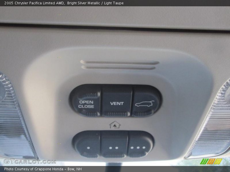 Bright Silver Metallic / Light Taupe 2005 Chrysler Pacifica Limited AWD